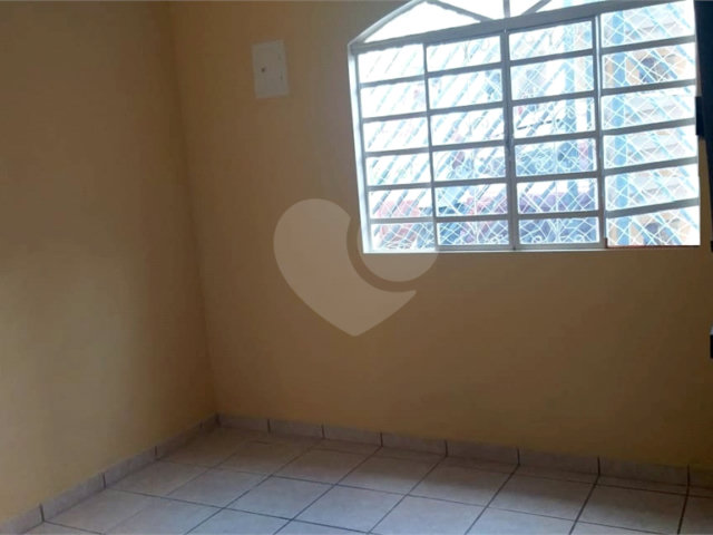 Sobrado à venda com 2 quartos em Santana, São Paulo, SP