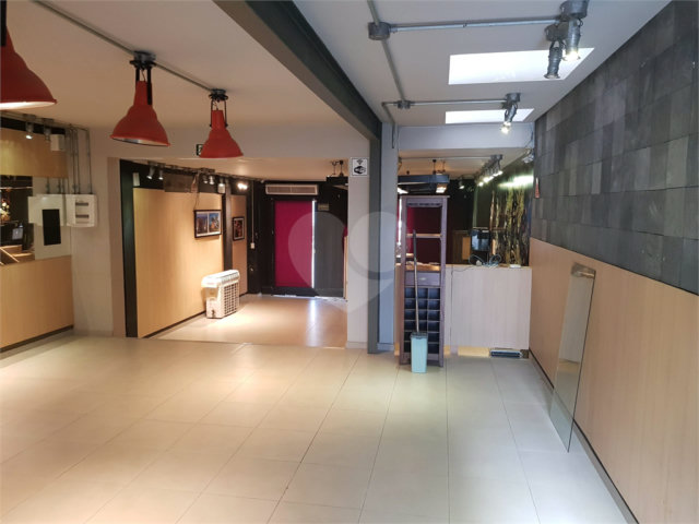 Sobrado à venda com 3 quartos, sendo 1 suíte,  em Chácara Santo Antônio, São Paulo, SP