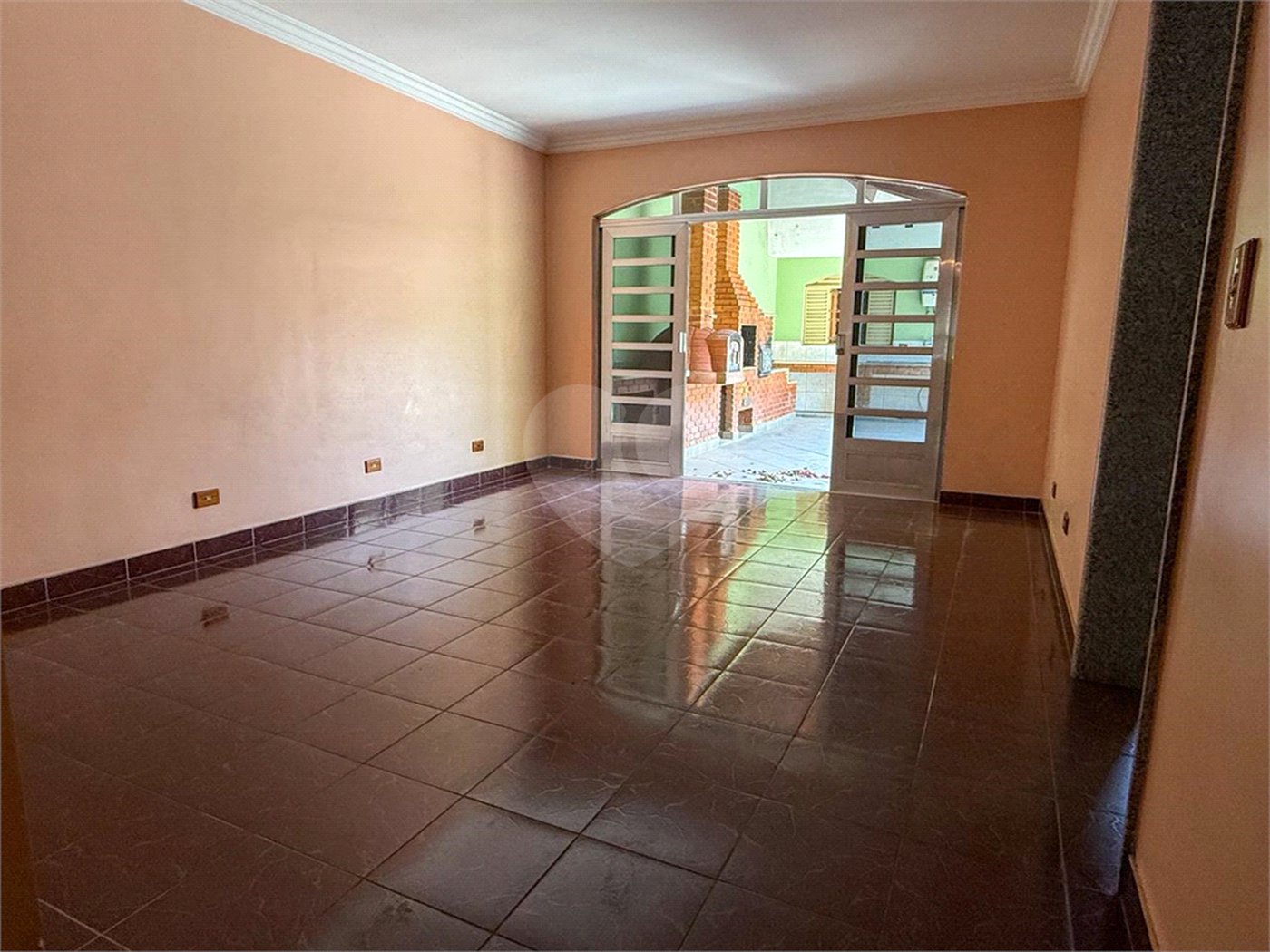 Sobrado à venda com 3 quartos, sendo 1 suíte, em Cidade Líder, São Paulo, SP