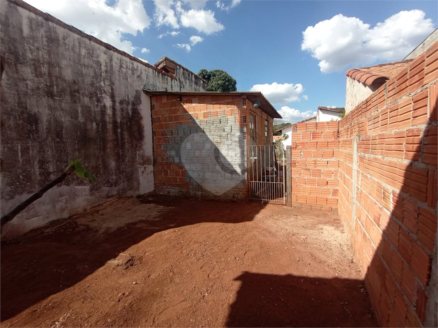 Casa à venda com 2 quartos em Retiro Santana, Itapetininga, SP