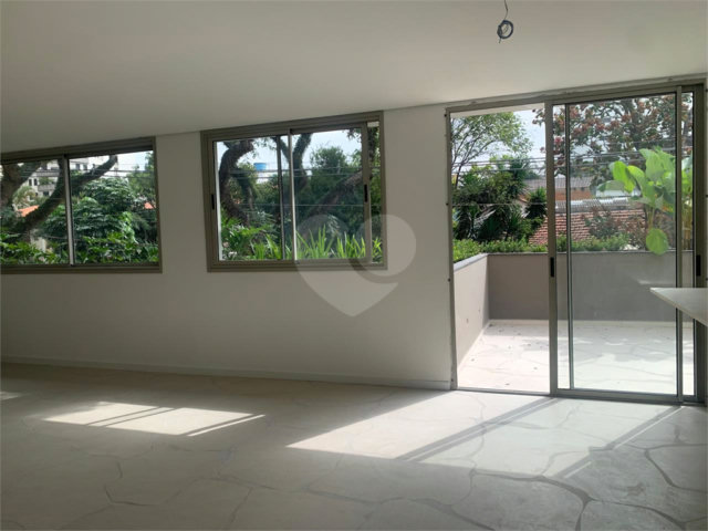 Apartamento à venda com 2 suítes em Alto de Pinheiros, São Paulo, SP