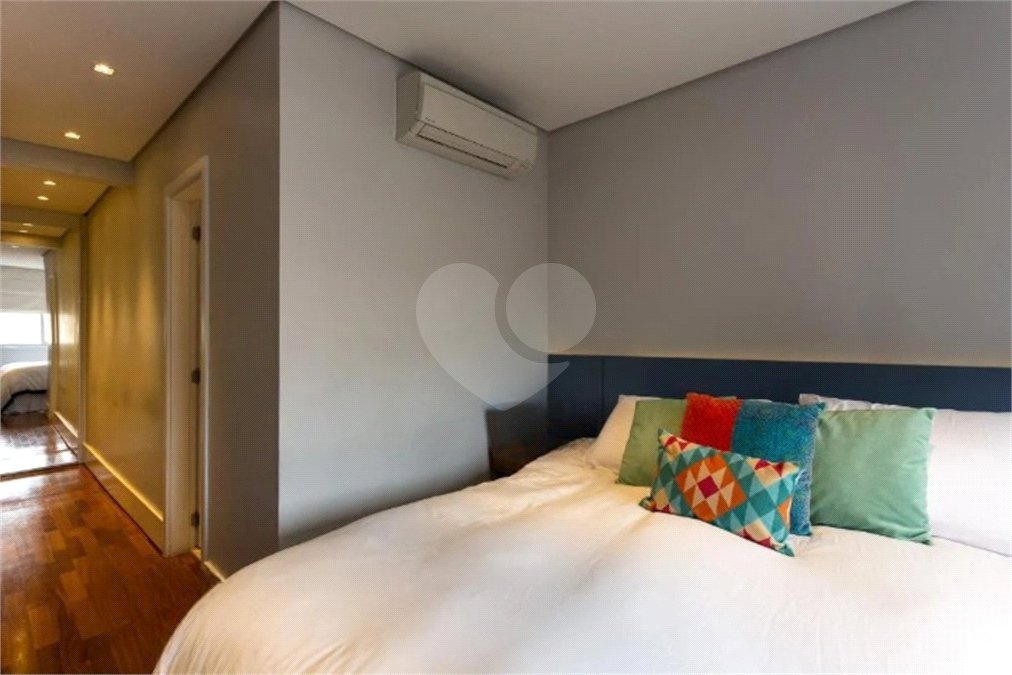 Apartamento à venda com 3 suítes em Vila Olímpia, São Paulo, SP