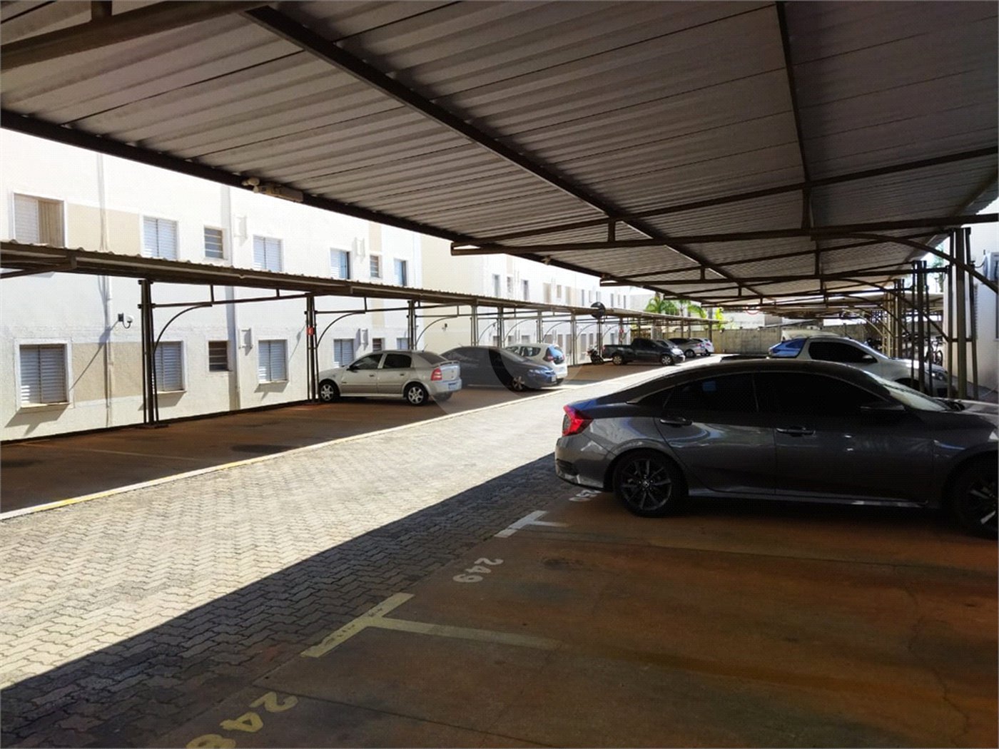 Apartamento no Condomínio Allure, localizado na cidade de Araraquara/SP .
