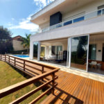 Casa à venda ou para alugar com 4 suítes no condomínio Jardim Primavera, Louveira - SP