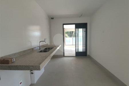 Apartamento à venda com 4 suítes em Jardim Leonor, São Paulo, SP