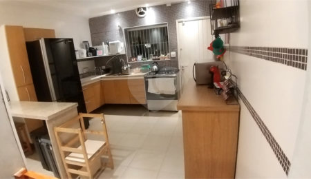 Sobrado à venda com 2 quartos em Vila Gumercindo, São Paulo, SP