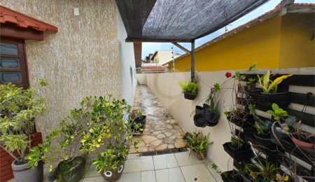 Casa à venda com 3 quartos, sendo 1 suíte,  em Jardim Shangri-lá, Itapetininga, SP