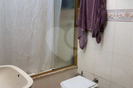 Apartamento à venda com 3 quartos, sendo 1 suíte,  em Santa Cecília, São Paulo, SP