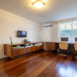 Casa à venda com 4 suítes em Jardim Guedala, São Paulo, SP