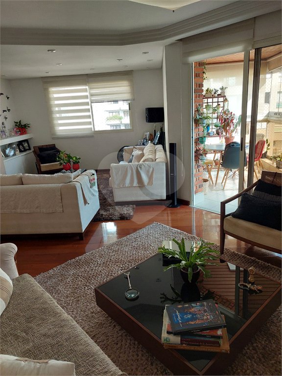 Apartamento à venda com 3 suítes em Jardim Ampliação, São Paulo, SP