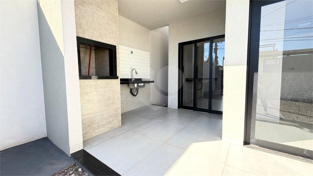 Casa à venda com 3 quartos, sendo 1 suíte, em Ipê, Três Lagoas, MS