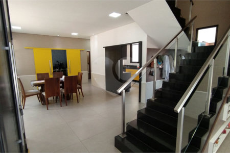 Casa à venda com 3 suítes no condomínio Reserva dos Vinhedos, Louveira - SP