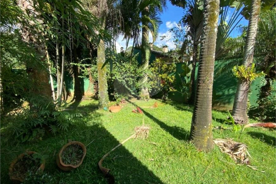 Casa à venda com 4 suítes em Jardim Floresta, São Paulo, SP
