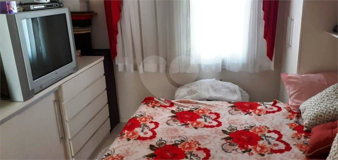 Casa à venda com 3 quartos, sendo 1 suíte, no condomínio Villagio de Lucca II, São Paulo - SP