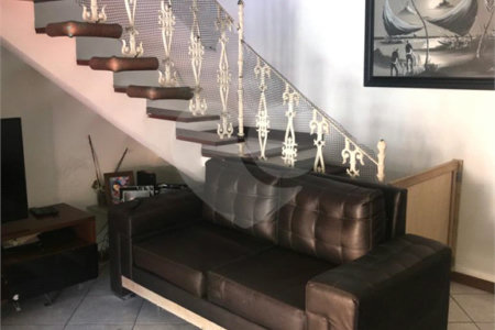 Triplex à venda com 4 quartos, sendo 1 suíte, em Campo Grande, Rio de Janeiro, RJ