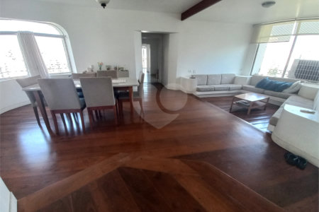 Apartamento à venda com 3 quartos, sendo 1 suíte, em Vila Andrade, São Paulo, SP