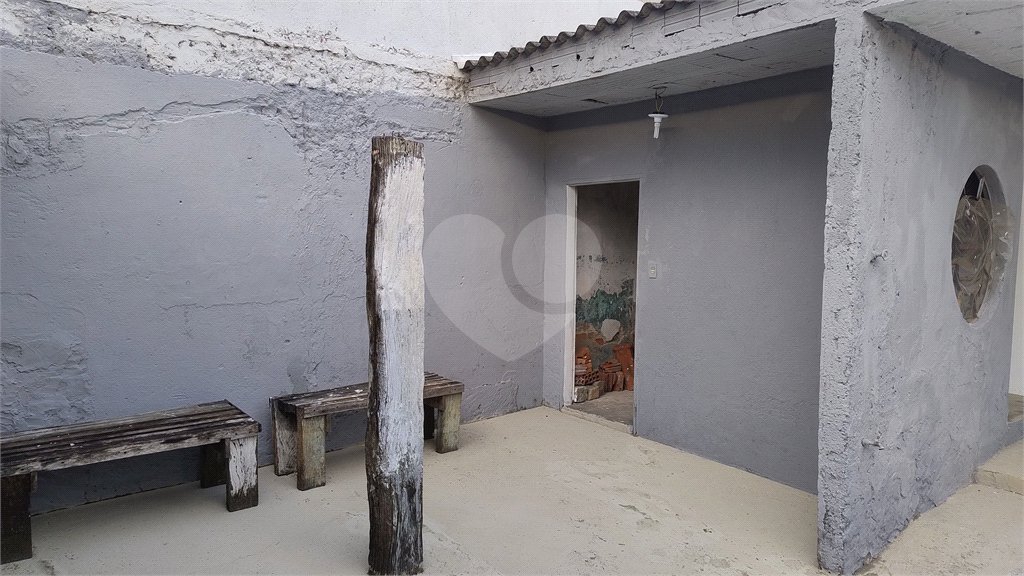 Casa à venda com 5 quartos, sendo 2 suítes,  em Jardim Santa Carolina, Mogi das Cruzes, SP