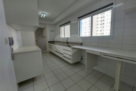 Apartamento à venda com 3 suítes em Vila Leopoldina, São Paulo, SP