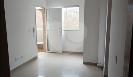 Apartamento para alugar com 2 quartos em Jardim Mangalot, São Paulo, SP