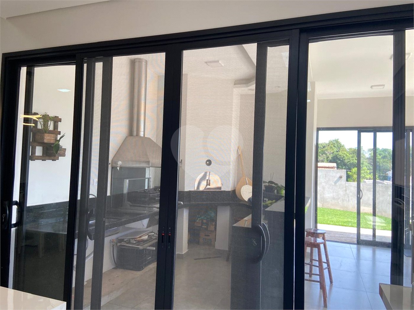 Casa à venda com 3 suítes no condomínio Terras de Santa Teresa, Itupeva - SP