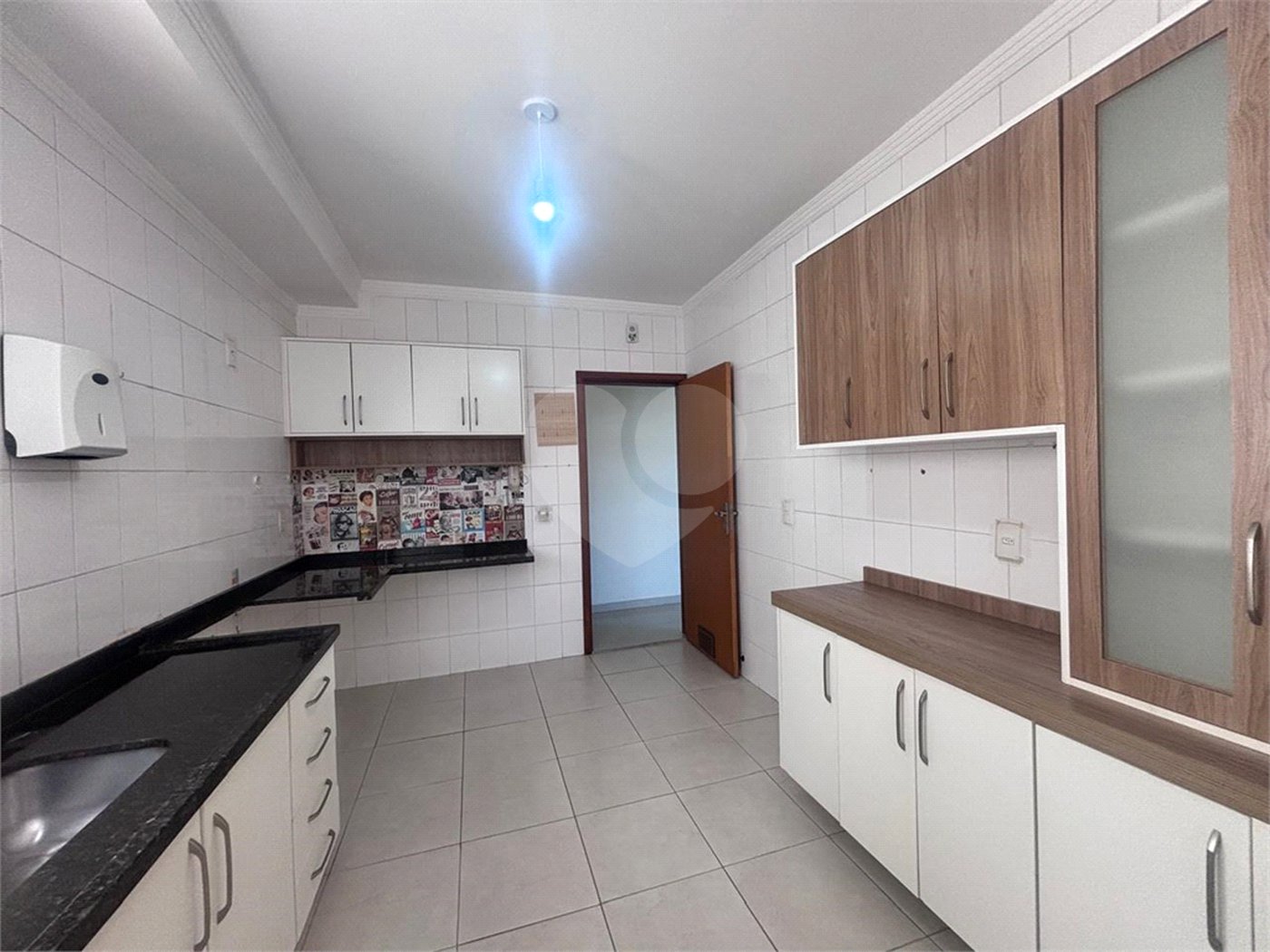 Apartamento à venda com 3 quartos, sendo 1 suíte,  em Vila Independência, Sorocaba, SP