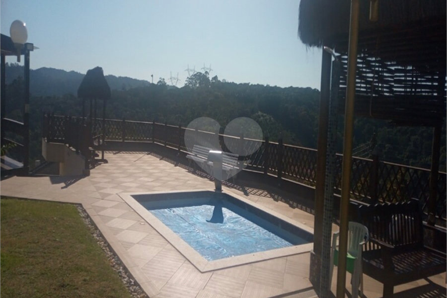 Casa à venda com 5 suítes em Serra da Cantareira, Mairiporã, SP