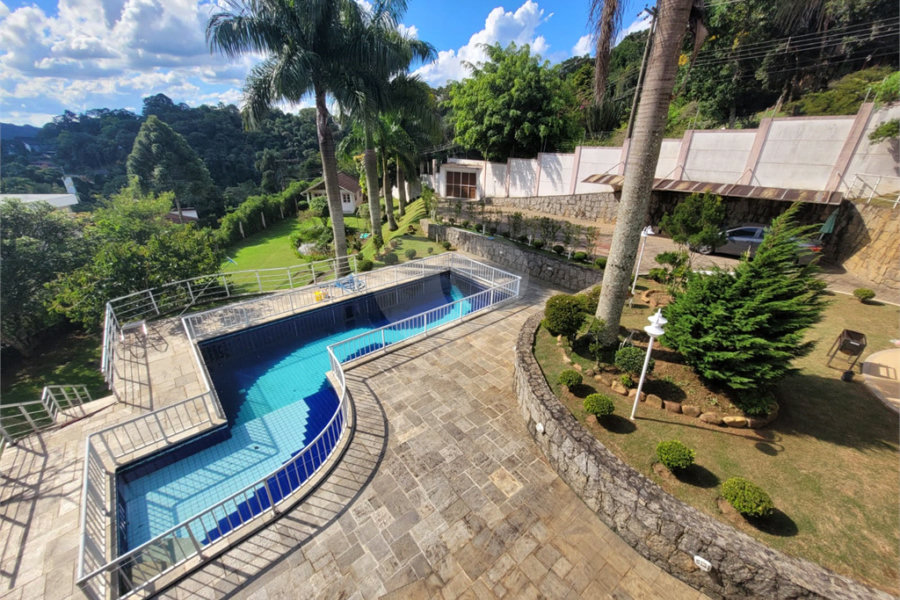Casa à venda com 3 suítes no condomínio Alpes da Cantareira, Mairiporã - SP