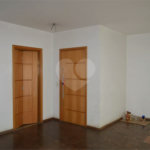 Apartamento à venda com 3 quartos, sendo 1 suíte,  em Vila Mariana, São Paulo, SP
