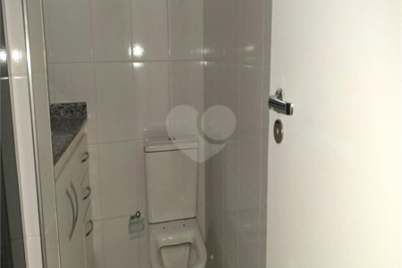 Apartamento à venda com 3 quartos, sendo 1 suíte, em Indianópolis, São Paulo, SP