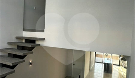 Casa à venda com 2 quartos, sendo 1 suíte,  no condomínio Portal dos Sabiás, Itu - SP