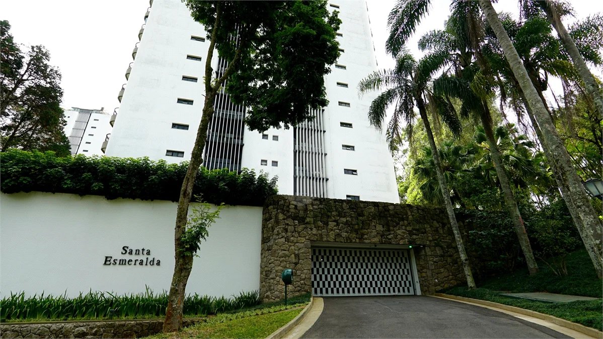 Apartamento à venda com 4 quartos, sendo 3 suítes, em Santo Amaro, São Paulo, SP