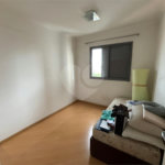 Apartamento à venda com 3 quartos, sendo 1 suíte, em Planalto Paulista, São Paulo, SP