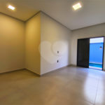 Casa à venda com 3 quartos, sendo 1 suíte, no condomínio Horto Florestal Villagio, Sorocaba - SP