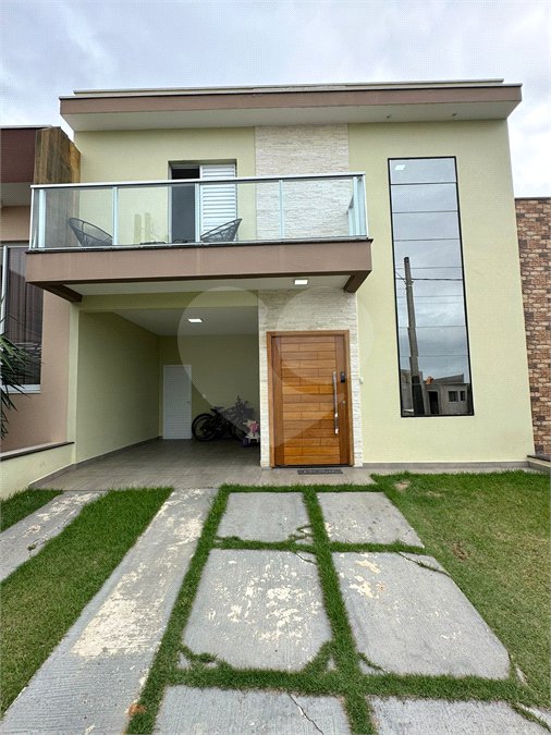 Casa à venda com 3 suítes no condomínio Vila Ytu, Indaiatuba - SP