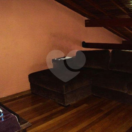 Sobrado à venda com 8 quartos em Vila Medeiros, São Paulo, SP