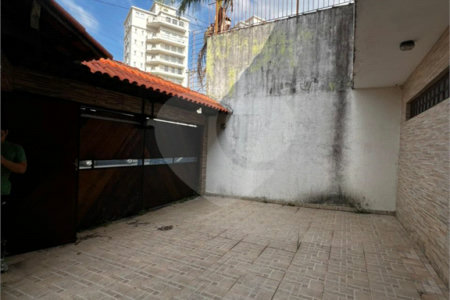Sobrado à venda com 6 quartos, sendo 4 suítes,  em Vila Oliveira, Mogi das Cruzes, SP