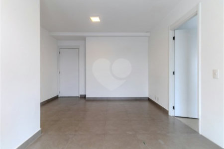 Apartamento à venda com 3 quartos, sendo 1 suíte,  em Vila Leopoldina, São Paulo, SP