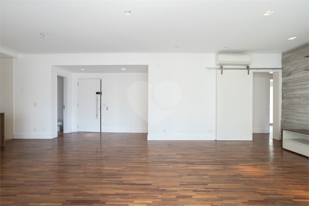 Apartamento à venda com 3 suítes em Itaim Bibi, São Paulo, SP