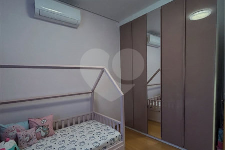 Casa à venda com 3 quartos, sendo 1 suíte, no condomínio Bosque dos Pires, Itatiba - SP