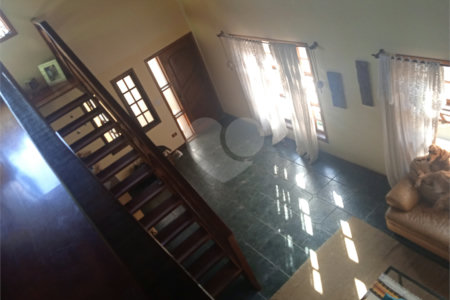 Casa à venda com 8 quartos, sendo 3 suítes, em Jardim Terceiro Centenário, Atibaia, SP