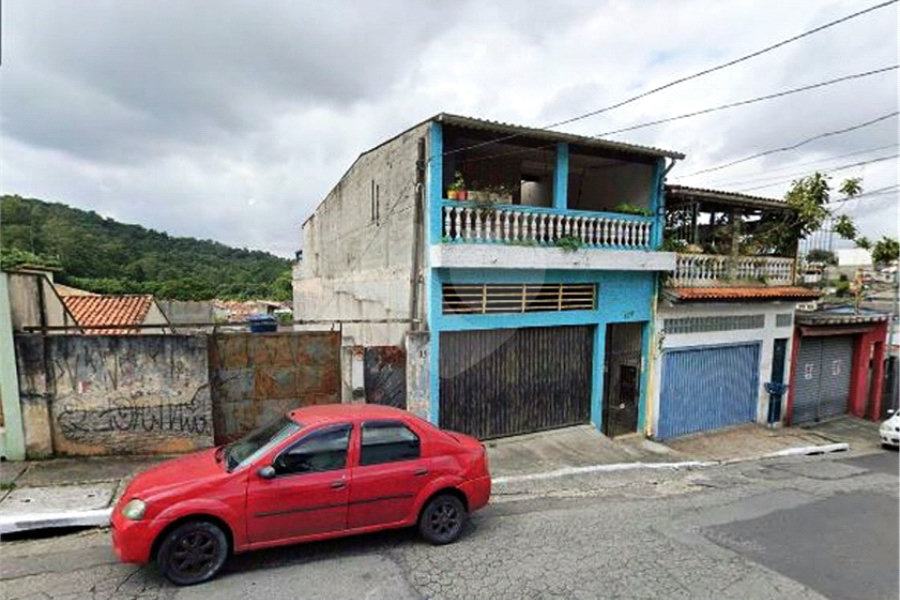 Sobrado à venda com 4 quartos, sendo 1 suíte,  em Tremembé, São Paulo, SP