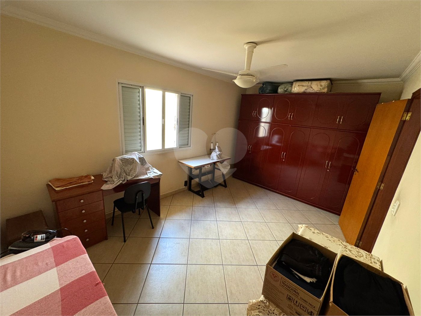 Casa à venda com 4 quartos, sendo 1 suíte, em Vila Henrique, Salto, SP
