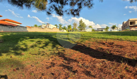Terreno à venda no condomínio Vivenda do Lago, Sorocaba - SP