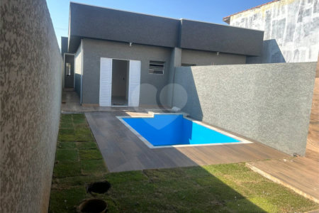 Casa Térrea à venda com 2 quartos, sendo 1 suíte,  em Jardim Imperial, Atibaia, SP