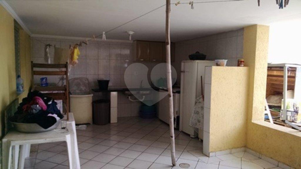 Casa Térrea à venda com 5 quartos, sendo 2 suítes, em Jardim Vila Galvão, Guarulhos, SP