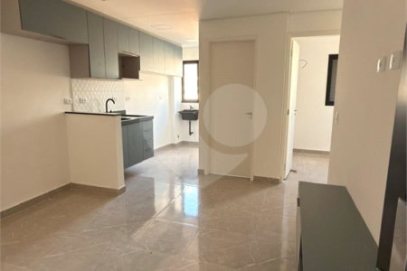 Apartamento à venda com 2 quartos em Parque Vitória, São Paulo, SP