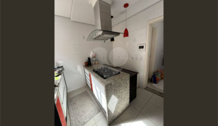 Casa à venda com 4 quartos, sendo 3 suítes,  em Jardim Monte Kemel, São Paulo, SP