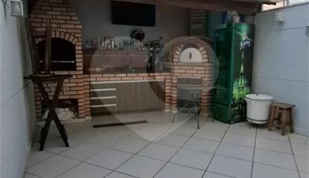 Sobrado à venda com 3 suítes em Vila Constança, São Paulo, SP