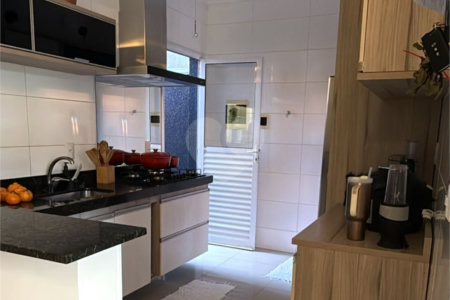 Casa à venda com 3 quartos, sendo 1 suíte, no condomínio Golden Park Residence II, Sorocaba - SP