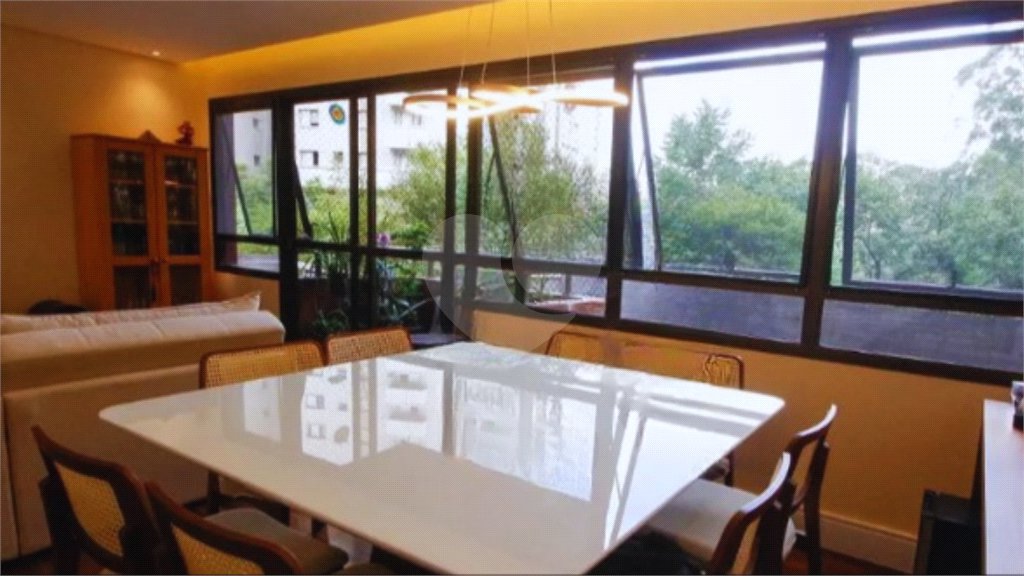 Apartamento à venda com 2 suítes em Jardim Londrina, São Paulo, SP